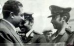 الرائد علي قناف زهرة مع الرئيس الشهيد إبراهيم الحمدي