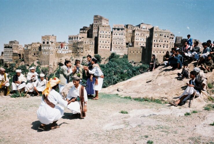 رقصة البرع اليمني في حراز 1999 (بعدسة أروى عثمان)