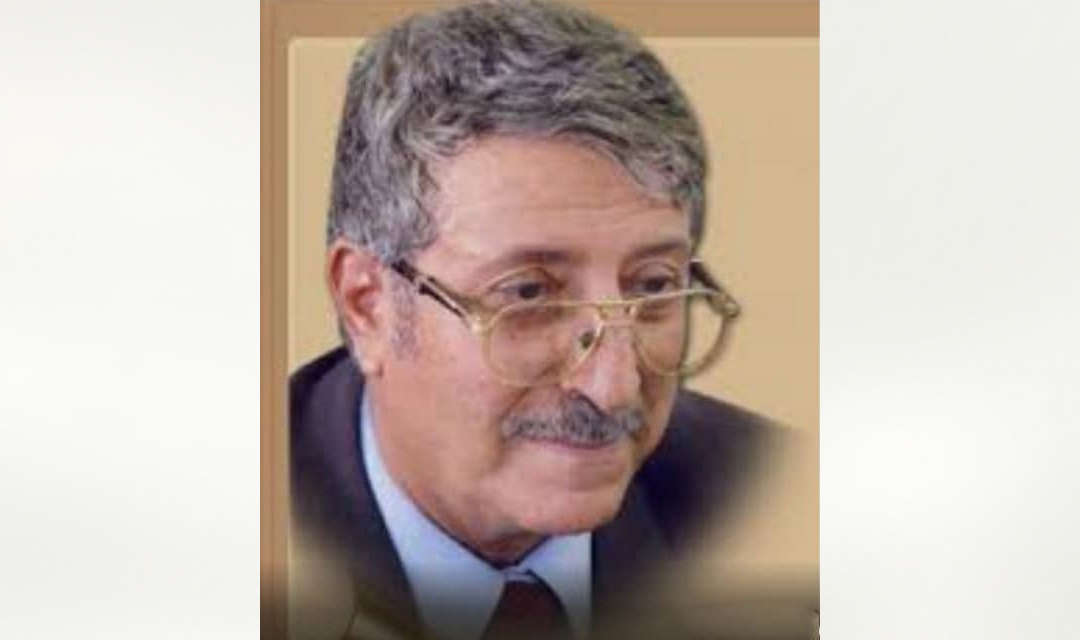 الدكتور عبدالعزيز المقالح بعدسة عبدالرحمن الغابري 2005