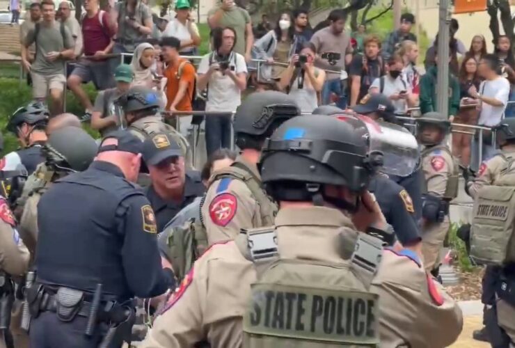 شرطة ولاية تكساس تفرق تظاهرات مناصرة لفلسطين داخل جامعة تكساس