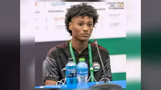 عمر جولان.. مايسترو الكرة اليمنية الجديد