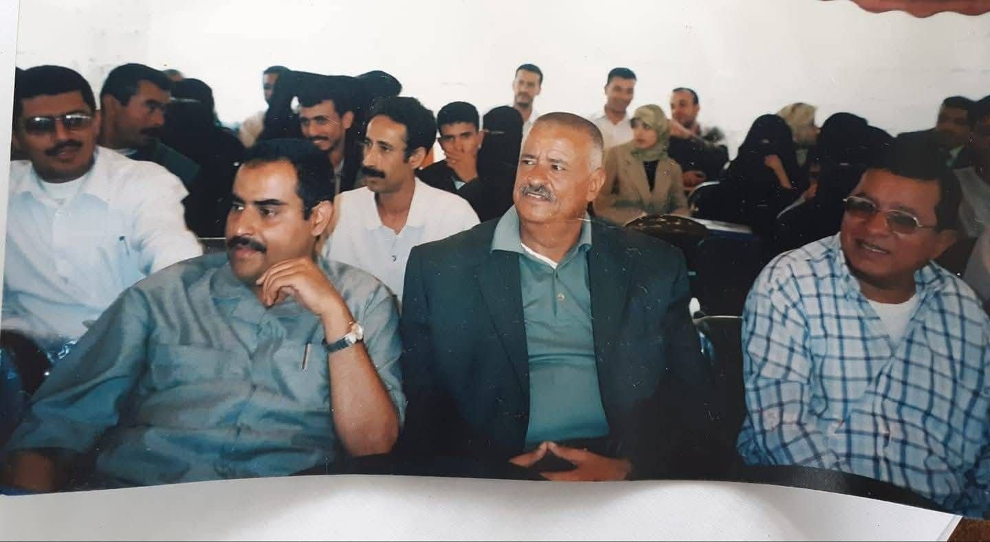 الكاتب و أبو حاتم