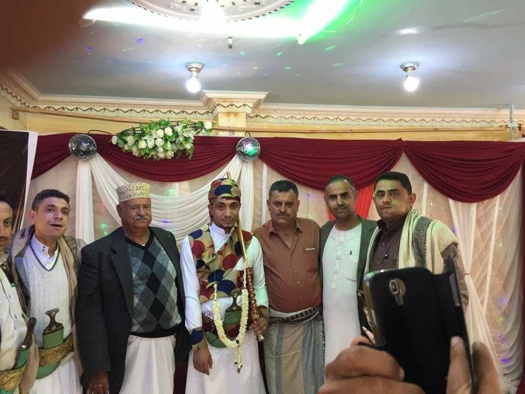 أبو حاتم اثناء المشاركة في احدى المناسبات الاجتماعية