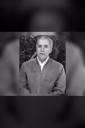 إبراهيم أحمد المقحفي.. المؤرخ الجغرافي الإنسان