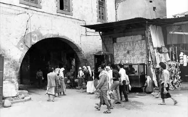 باب موسى في تعز منصات