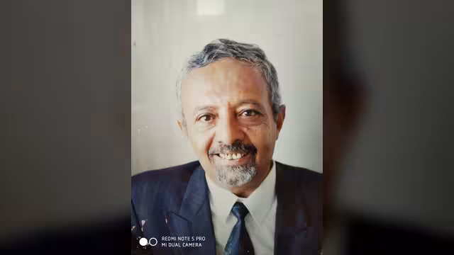 أحمد شرف الحكيمي