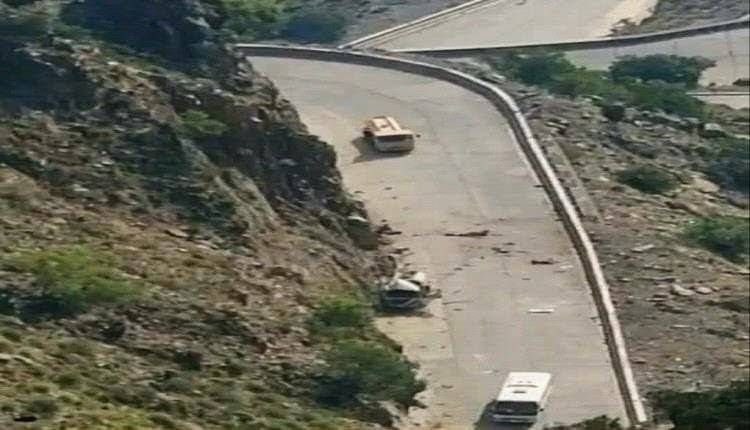 تعز: مقتل وإصابة 13 مدنيًا جراء استهداف صاروخي حـ..وثي لطريق هيجة العبد