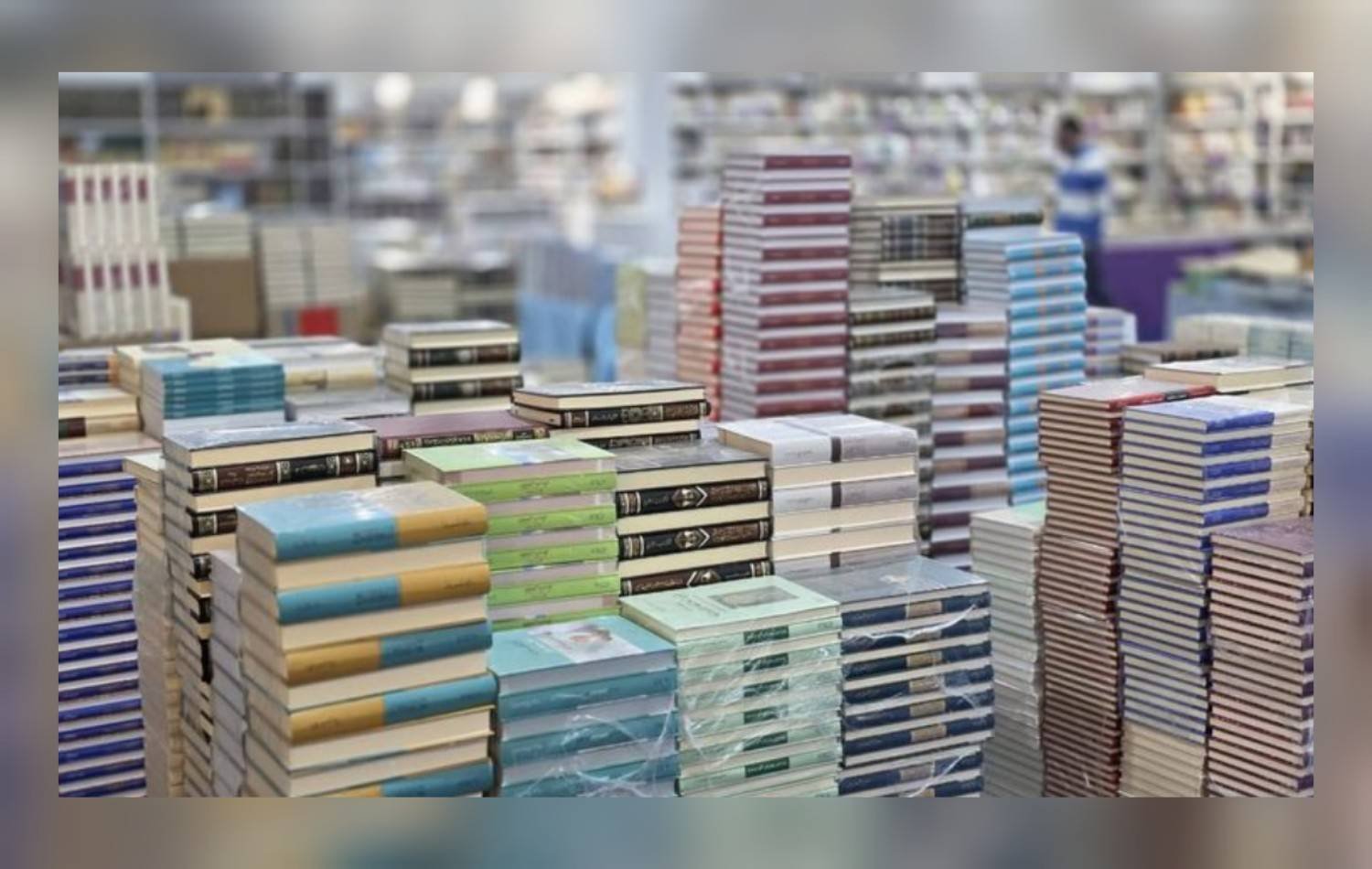 في اليمن.. كيف تُباع الكتب دون علم مؤلفيها؟