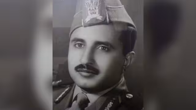 اللواء عبدالله جزيلان.. أطلق رصاصة 26 سبتمبر ثم رحل صامتاً