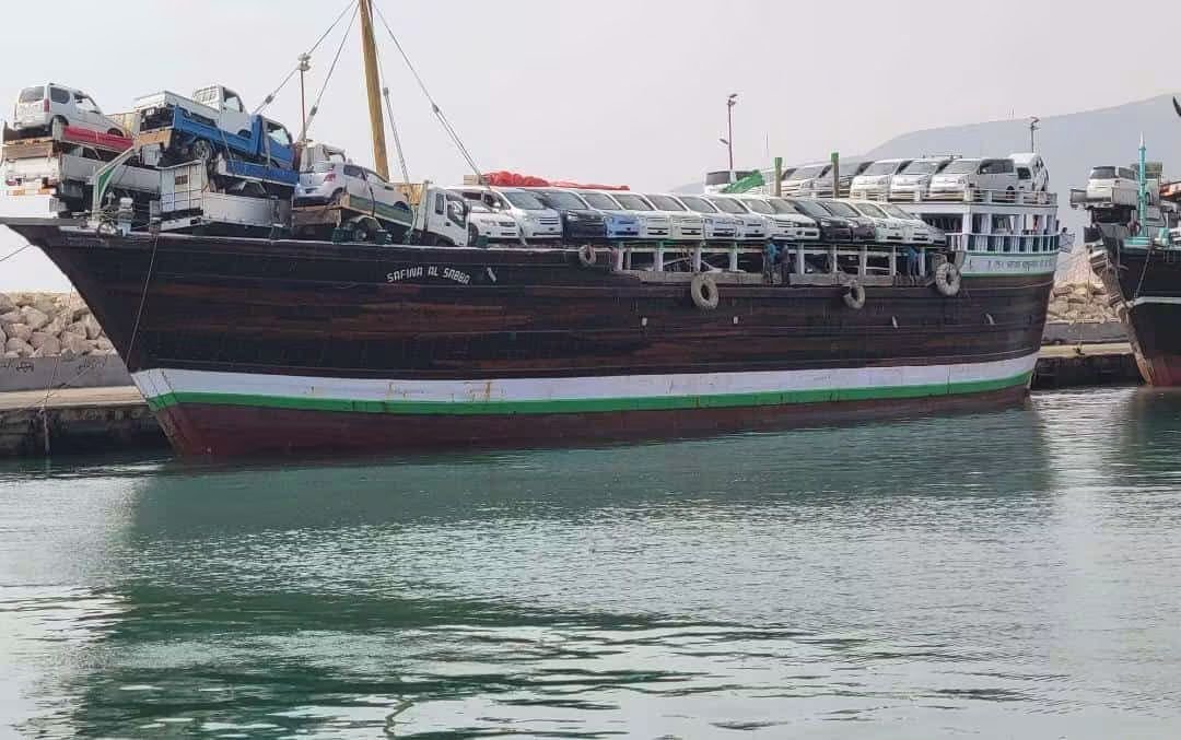 رفض واسع لإغلاق ميناء الشحر ومطالبات بإعادة تشغيله
