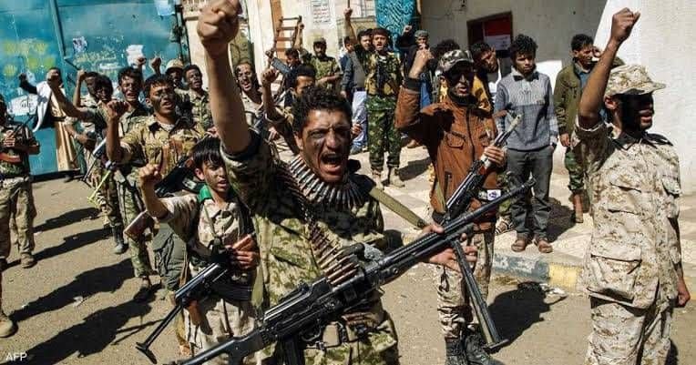 مفاتيح للجنة وتمائم للإخفاء وشعوذات للانتصار.. رواية مقاتل ضد الحـ..وثيين في تعز
