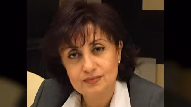الهرم الرابع في أزقة الحسين ولقاء المفاجأة