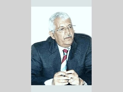 د. ياسين سعيد نعمان يستدعي الطالب الذي كانه في ثانوية عدن: إنتقد الأستاذ " ميكافر" تاجر البندقية فأشاع زميلي المجتهد انه من أصل يهودي.