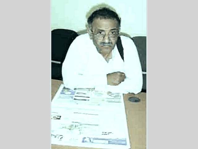عن رفيق دربه عبدالباري طاهر ، بإعتباره صندوق الدنيا