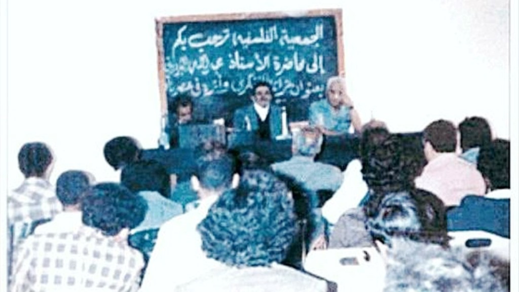 لم تتسمر الأفلاك!