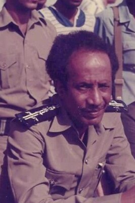 صالح منصر السييلي( شبكات التواصل)