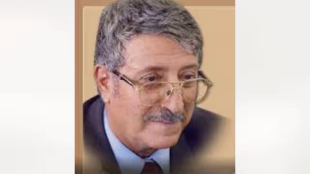 الدكتور المقالح: حكاية الصورة!