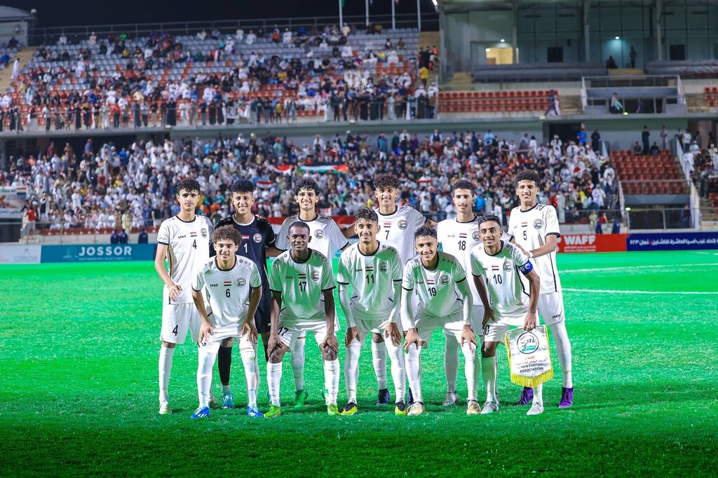 منتخب اليمن لناشئي كرة القدم يظفر بكأس غرب آسيا