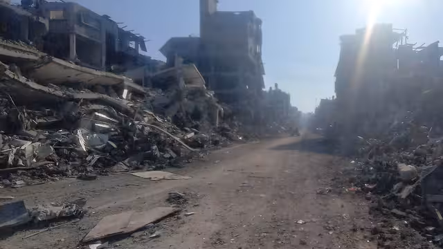 رحلة البحت عن حبة بنادول في غزة!