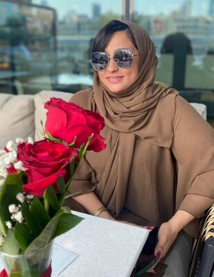 الناشطة فاطمة العرولي (صورة متداولة في شبكات التواصل)