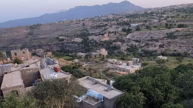 تعز: رغبة العقاب الجماعي تحرم سكان قرية سهيل ذبحان من المياه