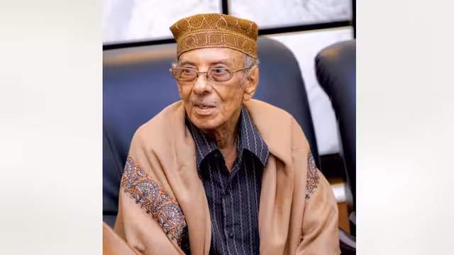 أحمد محفوظ عمر.. أستاذي الكبير