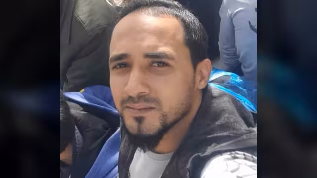علي خالد