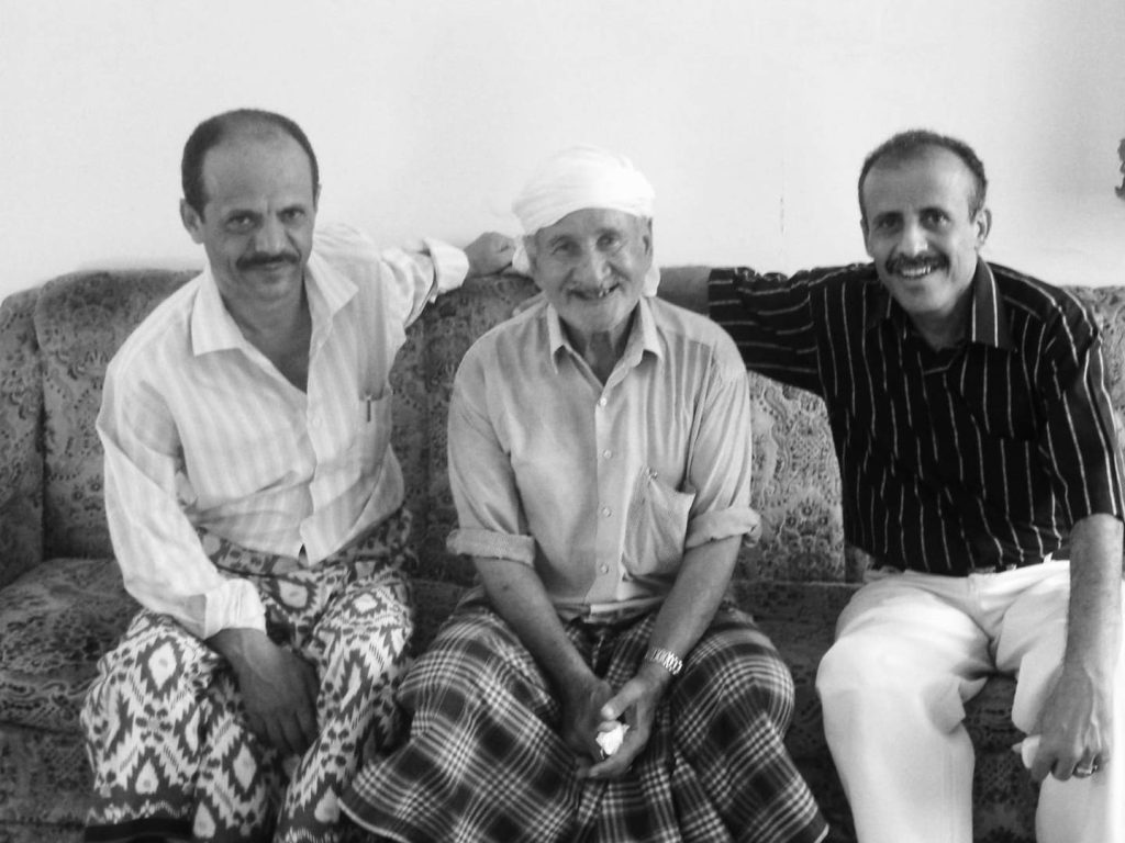 أحمد الحاج وسعيد الجريك ومنصور هائل على التوالي (عدسة أروى عثمان)