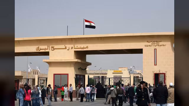 السفير اليمني في الدوحة لـ"النداء": الترتيبات جارية لإجلاء اليمنيين العالقين في غزة