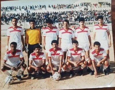 فريق نادي شعب صنعاء( الصورة من إرشيف الكاتب)