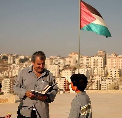 زياد خداش، كاتب فلسطيني