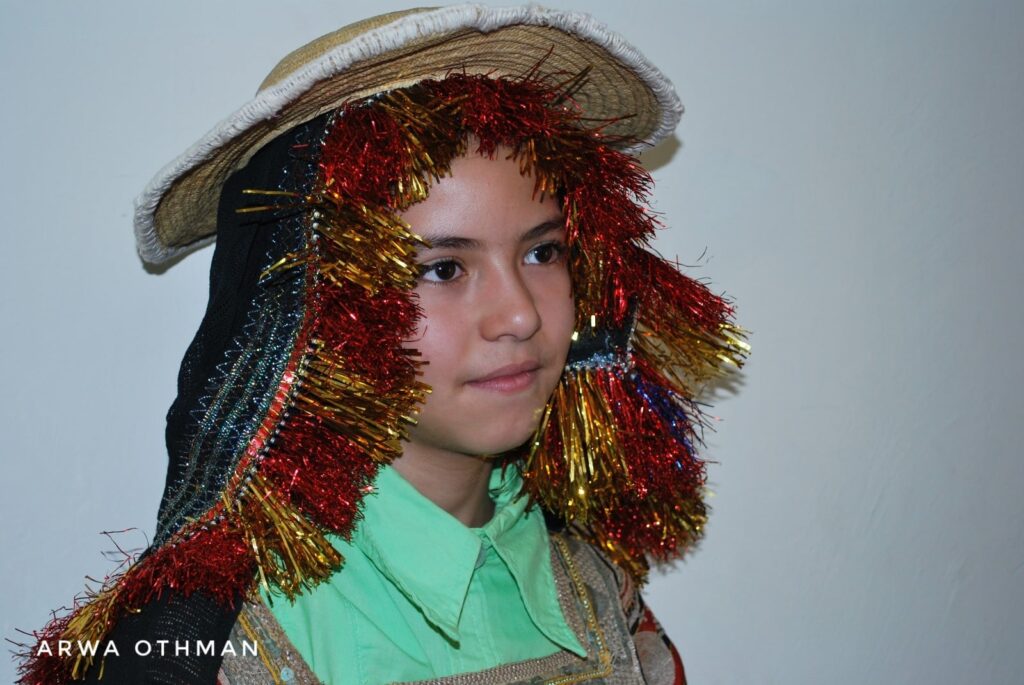 الزي اليافعي2009(الصورة من إرشيف المصورة الفوتوغرافية)