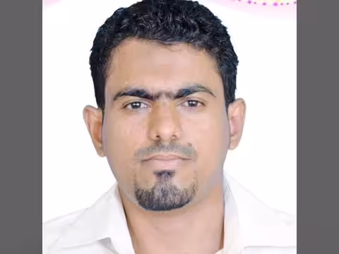 أيمن السقاف