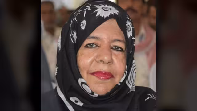 وداعا أنيسة.. "المذيعة العربية" وصوت الأصالة