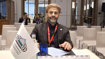 الخزانة الأمريكية تفرض عقوبات على الشيخ حميد الأحمر وتسع من شركاته