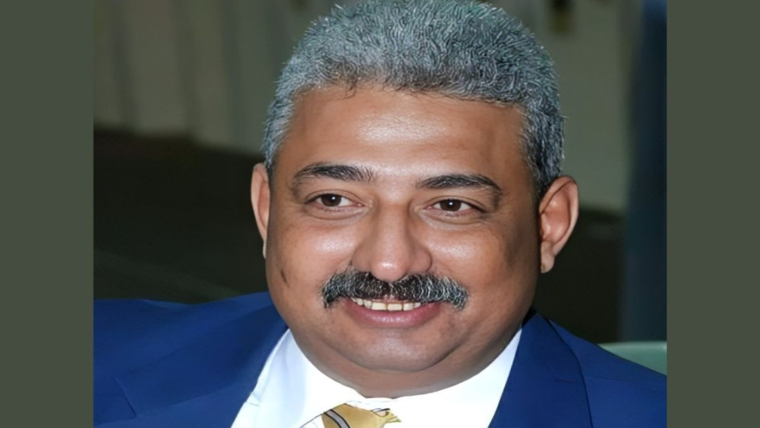 حسن عبد الوارث الشاعر الصحفي