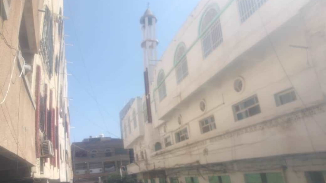 بين الدين والسياسة.. جولة سريعة إلى مسجد العديني في تعز