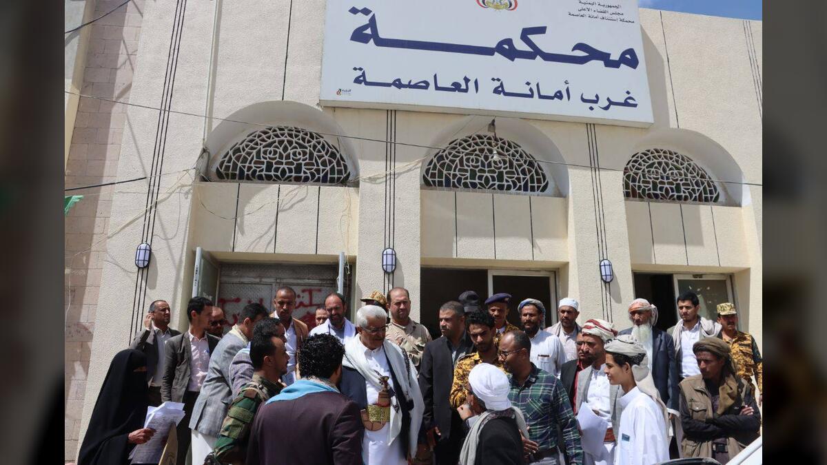 صنعاء: تجميد القضايا في محكمة غرب الأمانة يثير استياء المواطنين