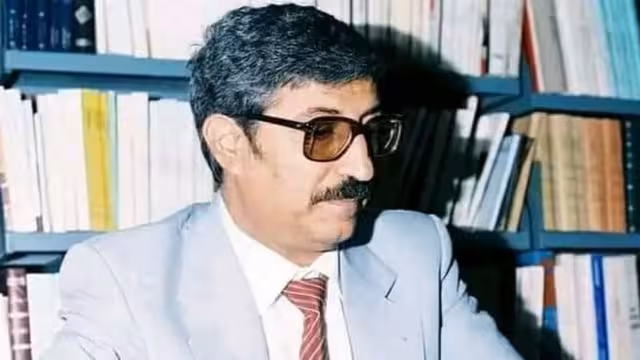 المقالح..موت يحمل كل معاني الحياة