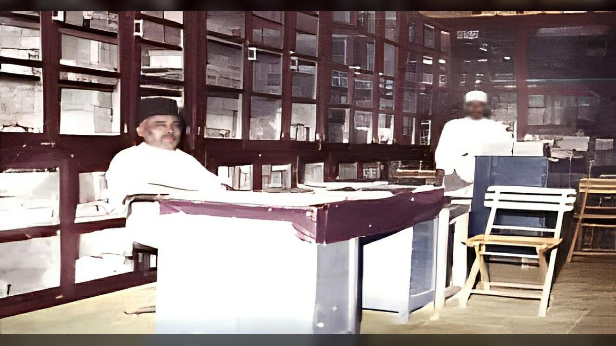الكتاب اليمني.. أحد المغتربين