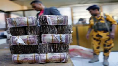الآلية الاستثنائية لدعم المرتبات: انقاذ للموظفين أم مصادرة للإيرادات؟