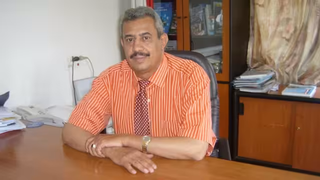 نصف قرن من حياة أحد رجال الدولة المخضرمين