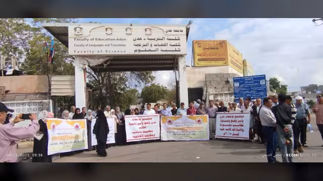 نقابات الجامعات اليمنية تحذر من المساس بمطالبها وتدعو لسرعة تنفيذها