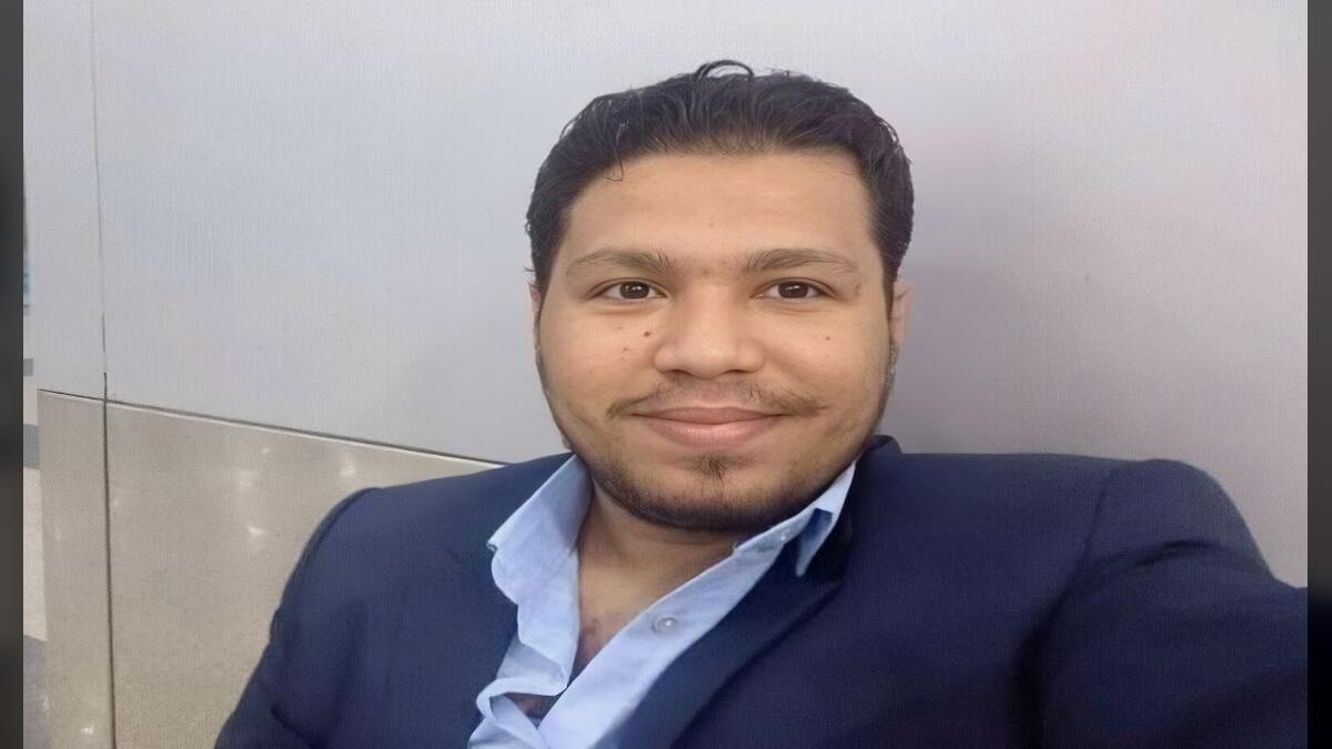 الكشف عن إصابة الصحفي أحمد ماهر نتيجة التعذيب