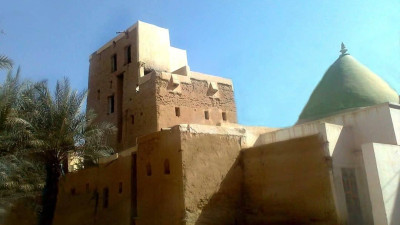 المعلمة آسية بنت سالم حسان: مسيرة نصف قرن من العطاء والتعليم في حضرموت