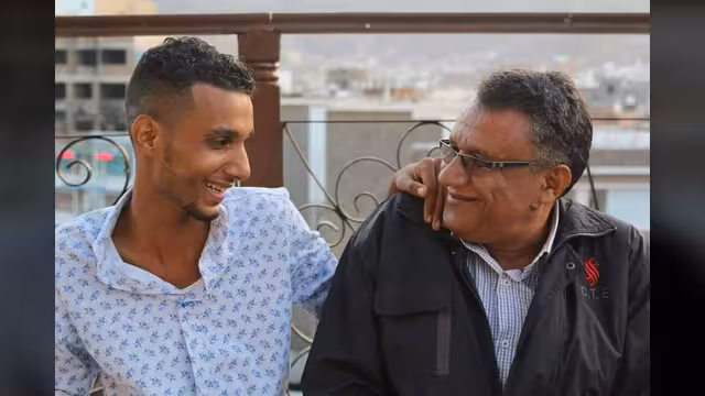 شموخ في مواجهة الموت والإرهاب