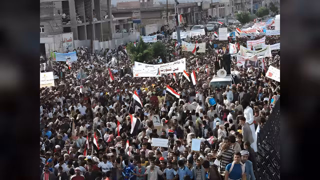 هل فشلت ثورة 11 فبراير؟