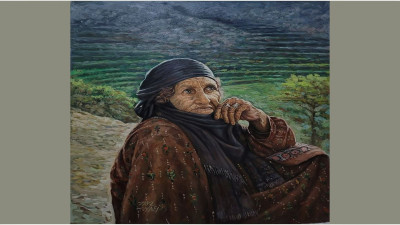 امرأة مسنة بنظرة عميقة