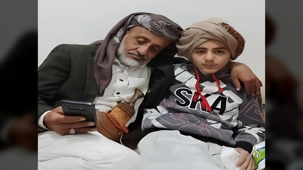 صنعاء: العثور على الطفل مؤيد الأحلسي بعد ثلاثة أسابيع من اختفائه