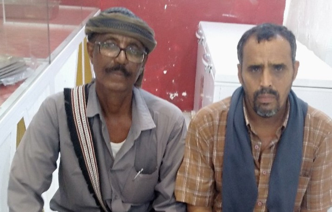 الصورة للكاتب مع الشاعر سعيد بلكديش